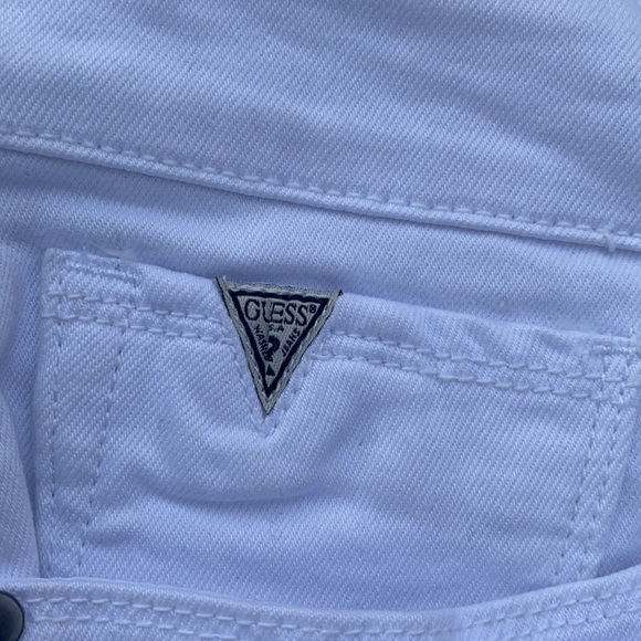 Brand New GUESS White Slim Short SZ 38 - Picture 4 of 10